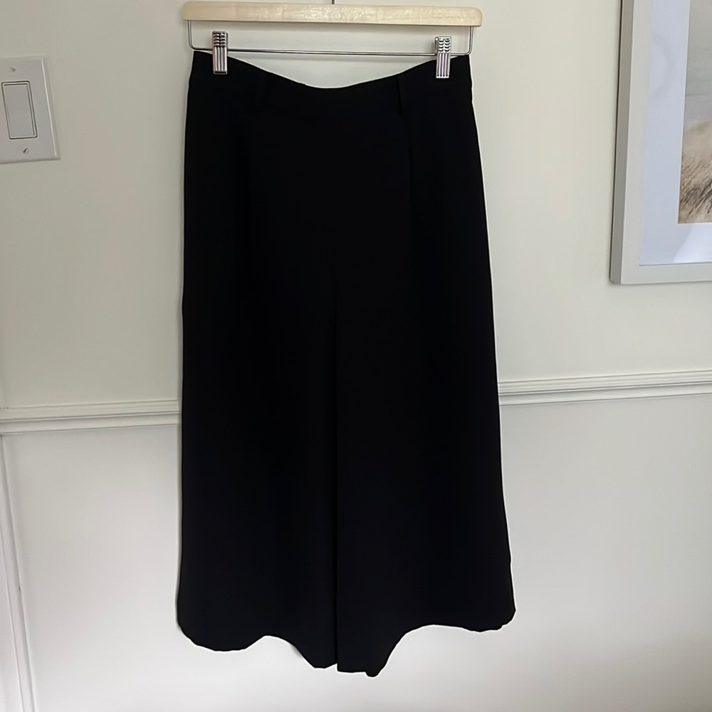 Black Wide-Leg Cropped Pants - Women